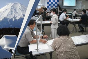 山梨での発表会の様子